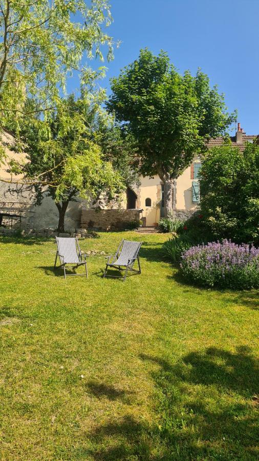 Gite L'Annexe Du Prieure Besson Eksteriør billede